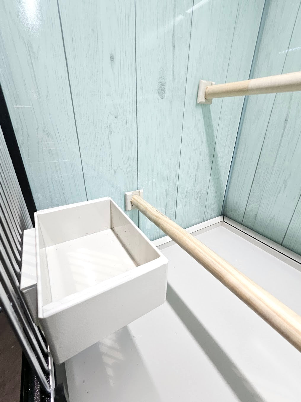 Small Bird or Parrot Aviaries