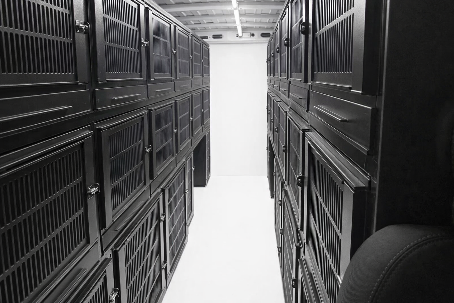 Custom Pet Transport Van Kennels
Professionally designed and installed kennel systems for customer-supplied vans. Built for pet taxis, rescues, and animal transport professionals. Durable, ventilated, and fully customizable.